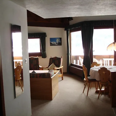 Residenz La Mora La Punt-Chamues-ch