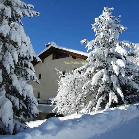 Daire Residenz La Mora *